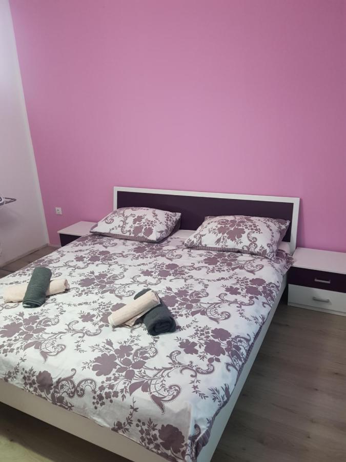 ברודאריצה Apartmani Milutin מראה חיצוני תמונה