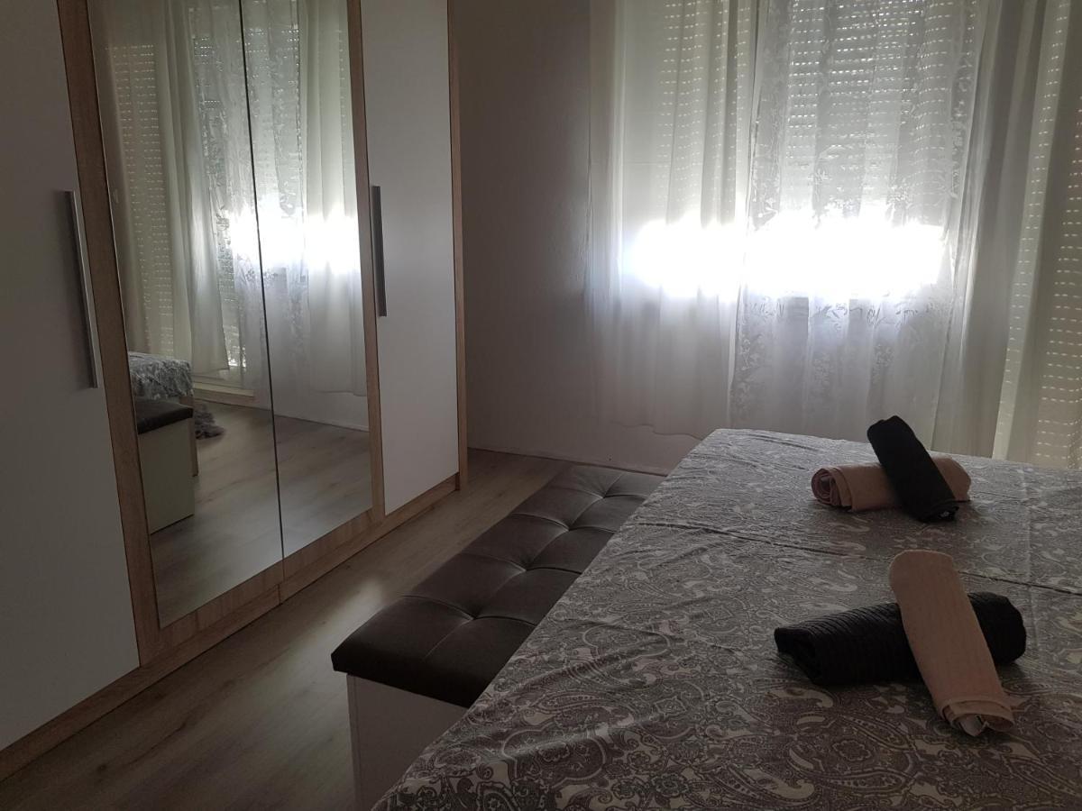 ברודאריצה Apartmani Milutin מראה חיצוני תמונה